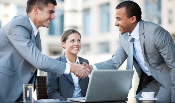 MASTERING THE BASICS: AN INTRODUCTION TO SALESMANSHIP FOR BEGINNERS